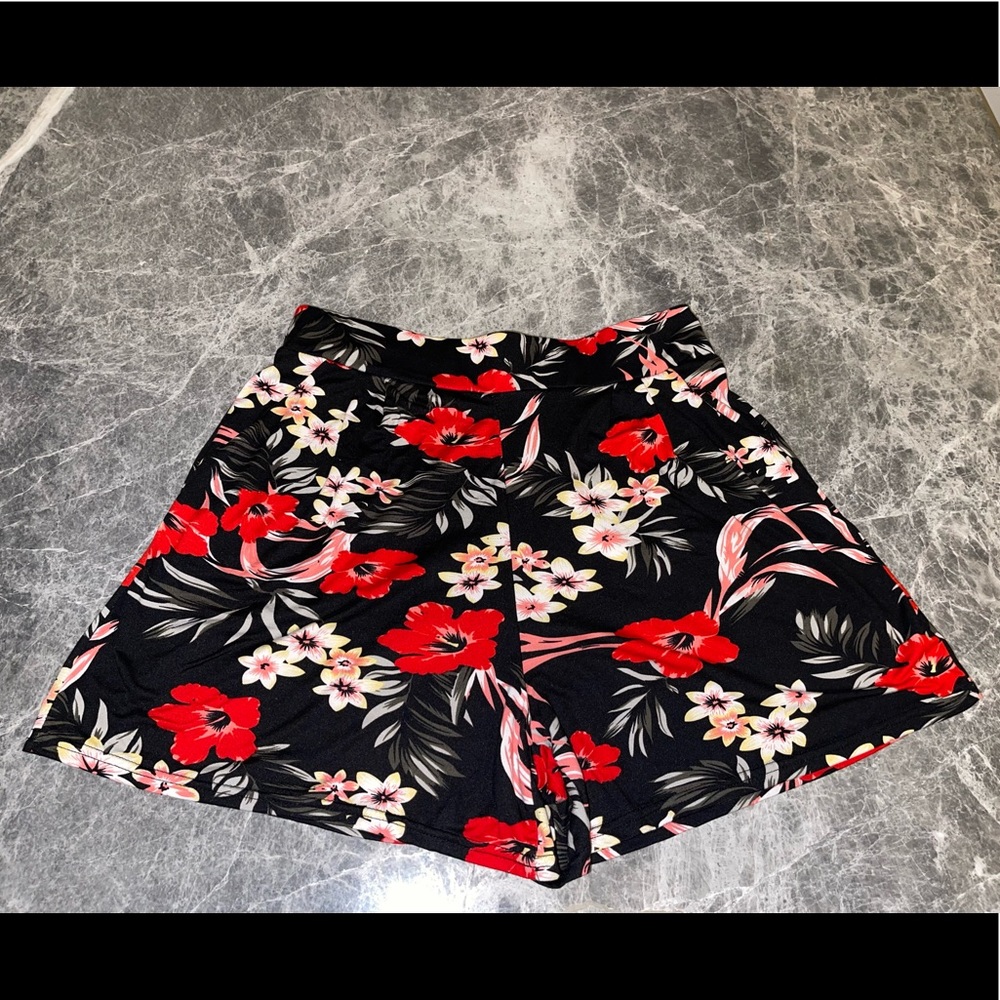 Flower Short Pant for Women